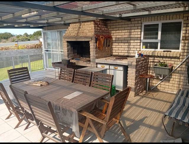 3 BEDROOM HOUSE FOR SALE IN STILBAAI-WES